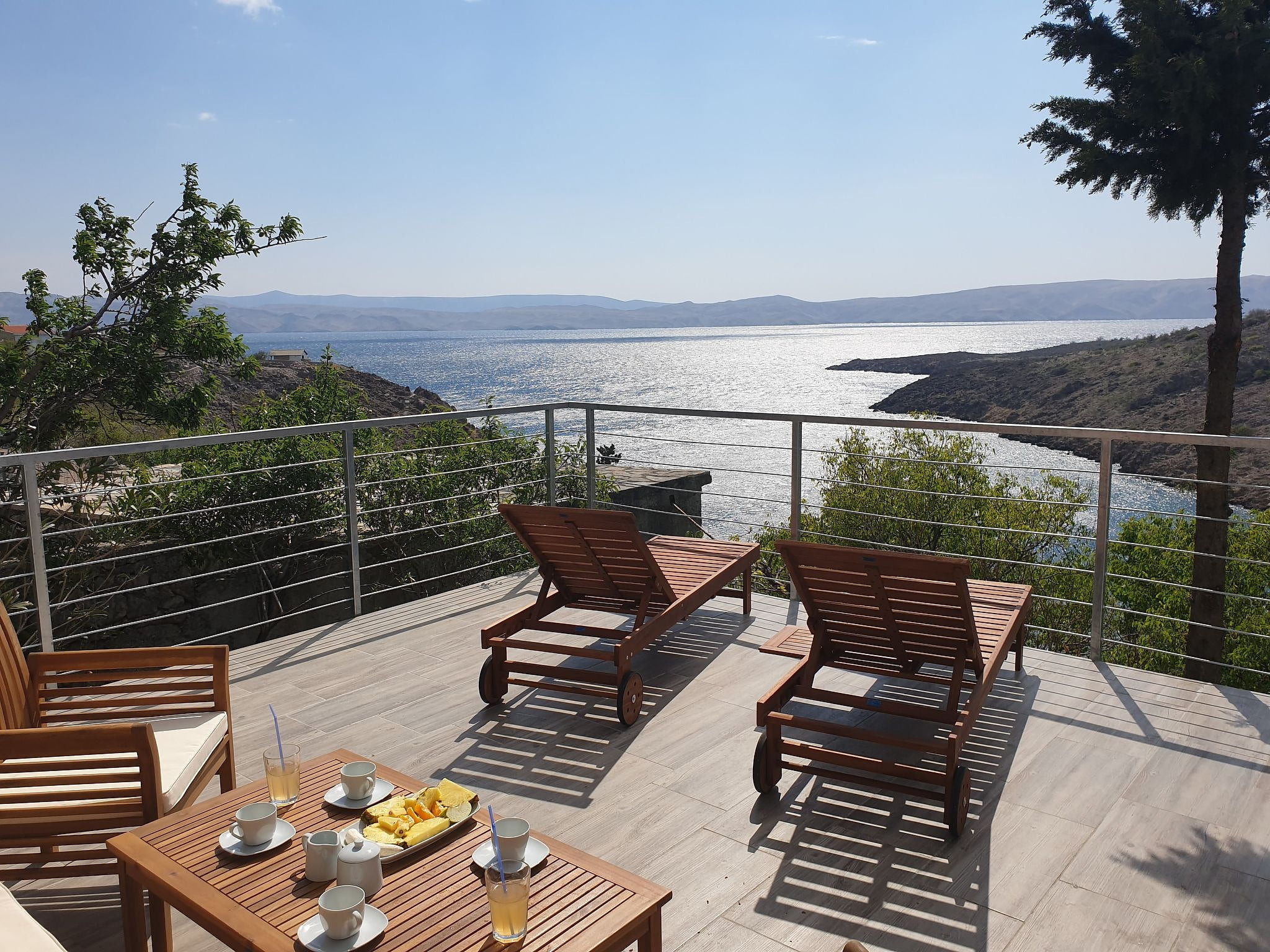 Wohnung in Cesarica mit Privater Terrasse