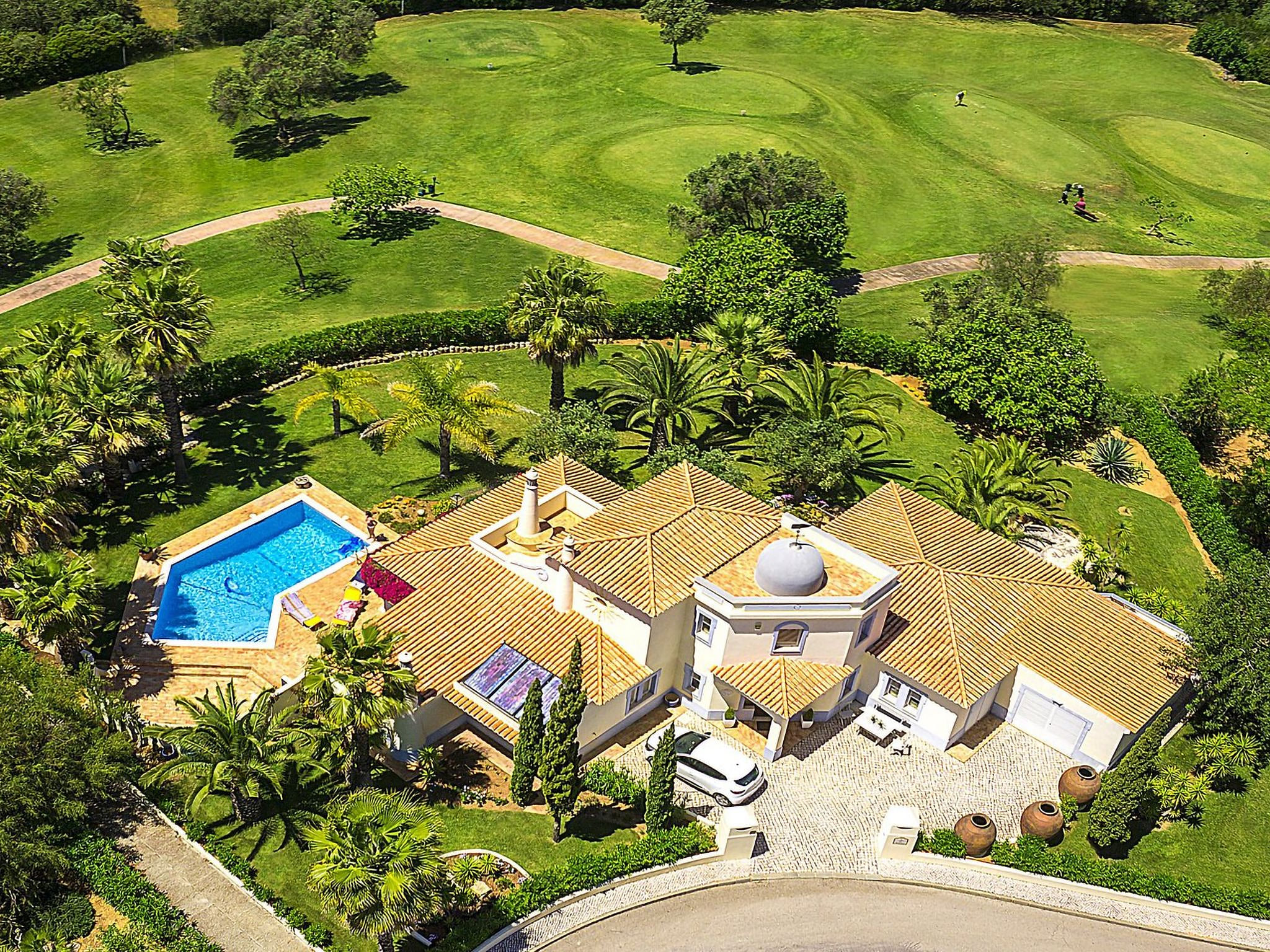 Luxuriöse Villa - Privater Pool und schöner Garten