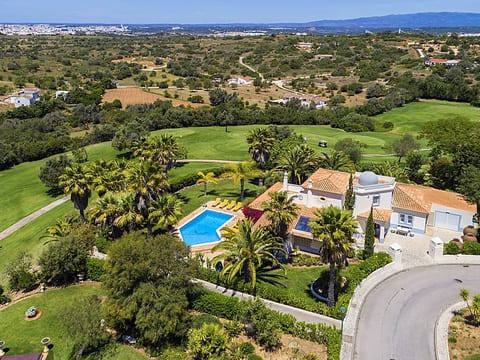 Luxuriöse Villa - Privater Pool und schöner Garten