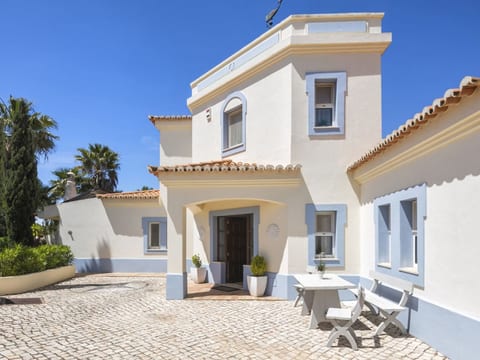 Luxuriöse Villa - Privater Pool und schöner Garten