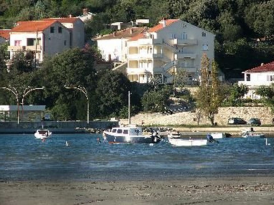 con vista al agua - Kampor
