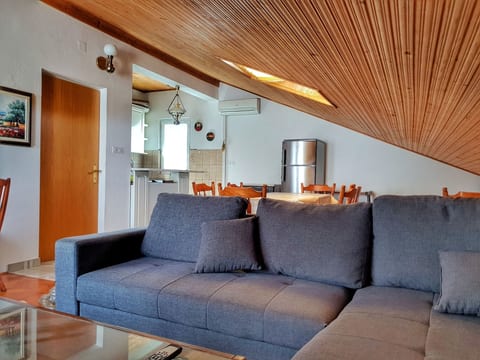 mit Terrasse für 9 Personen