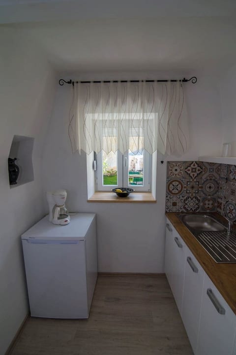 Schöne Wohnung in Veli Lošinj mit Garten