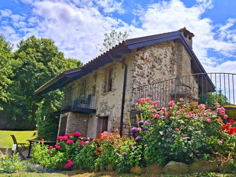 Piccola casa romantica