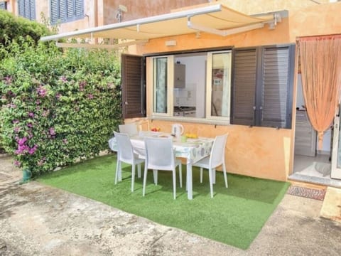Ein-Zimmer-Wohnung 'Sardesidence' in Strandnähe