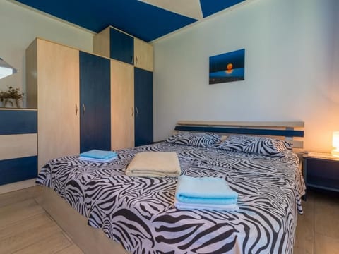 Appartement in Dramalj mit Terrasse und Grill