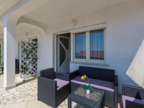 Appartement in Dramalj mit Möbliertem Balkon