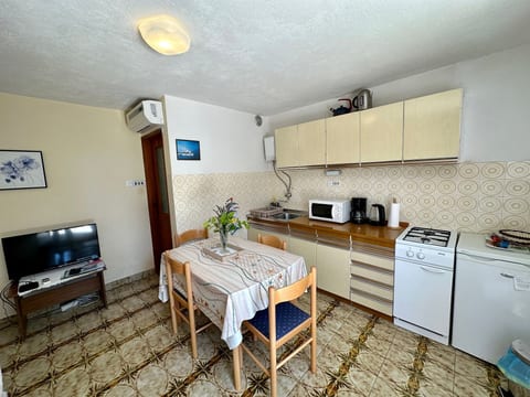 Apartment Mona 2