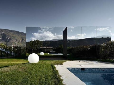 Mirror House Nord