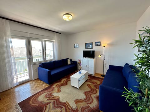 Apartment Mona 1