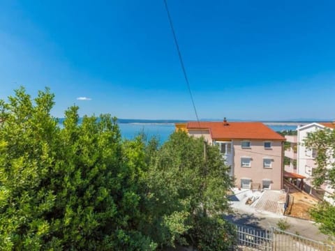 Appartement in Dramalj mit Möbliertem Balkon