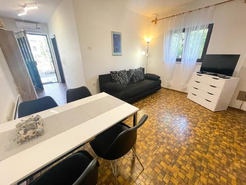 Charmante Ferienwohnung in Jadranovo
