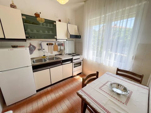 Apartment Asta