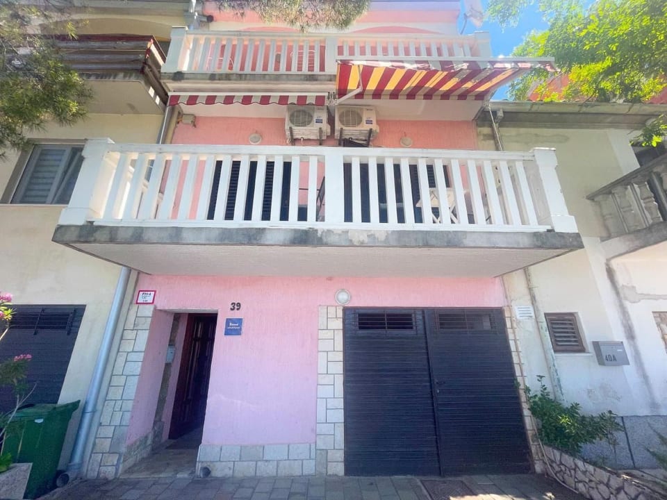 Appartement à Jadranovo avec barbecue et jardin - Crikvenica