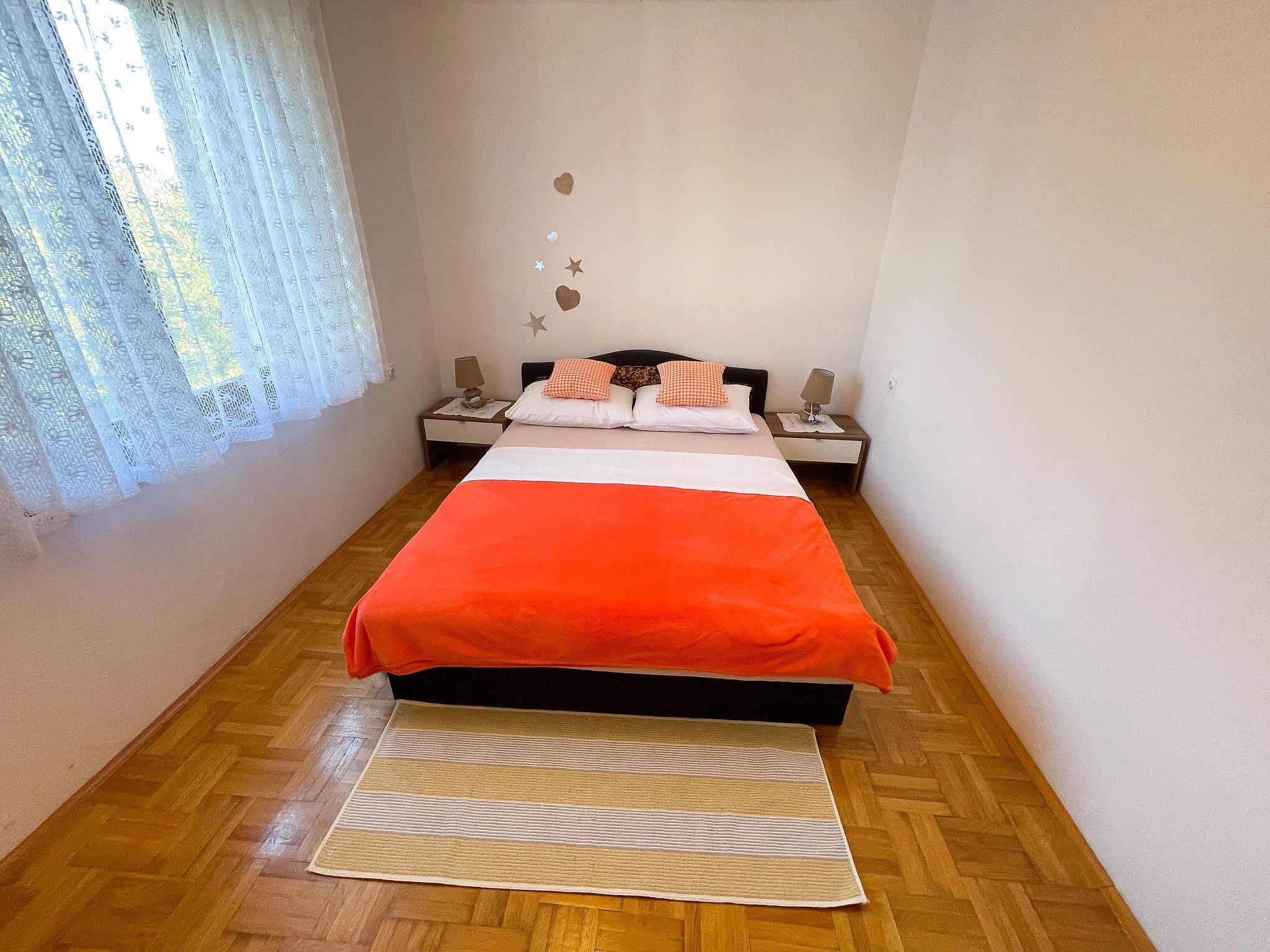 Gesamte Wohnung in Jadranovo mit Grill und Garten