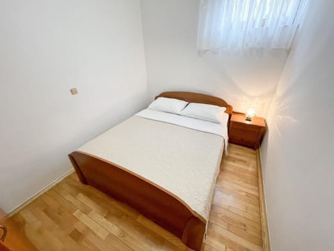 Appartement in Jadranovo mit Terrasse