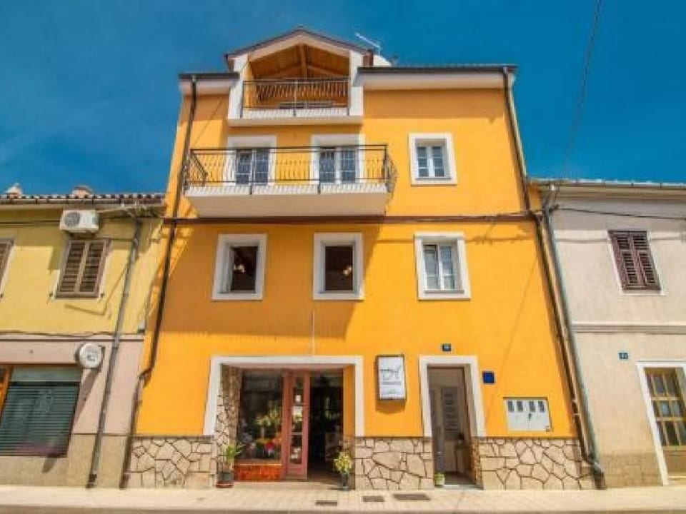 Nette Ferienwohnung in Crikvenica mit Grill und Strand in der Nähe - Crikvenica