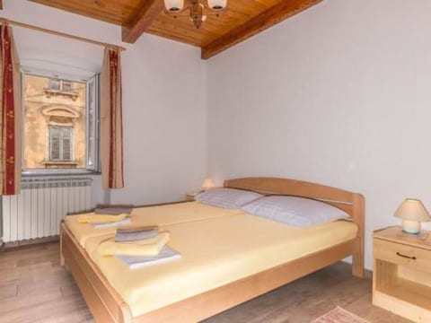 Wohnung in Crikvenica mit Grill und Terrasse