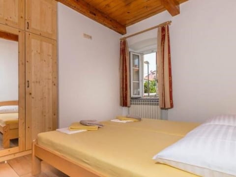 Wohnung in Crikvenica mit Grill und Terrasse