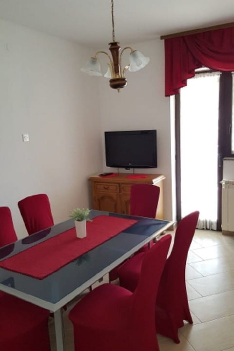 Hübsche Ferienwohnung mit geräumigem Balkon