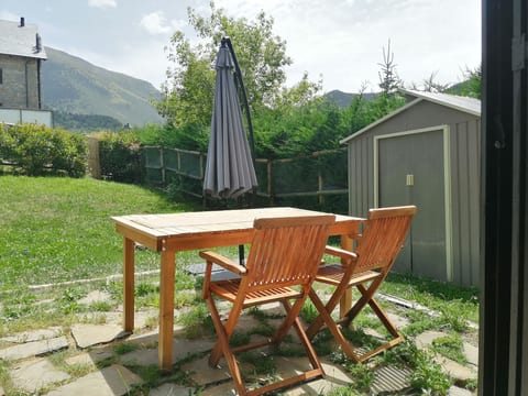 Erdgeschosswohnung Aüt 1 mit privatem Garten in Vall de Boí