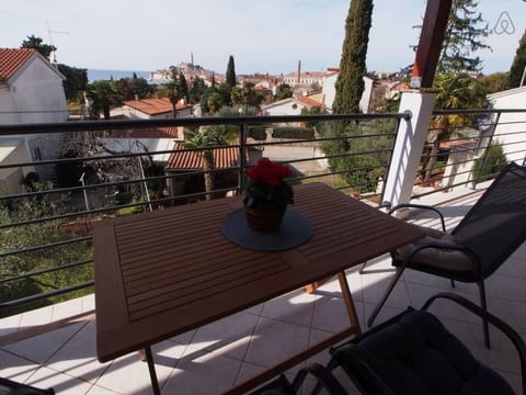 Komfortable Ferienwohnung mit Terrasse und Garten