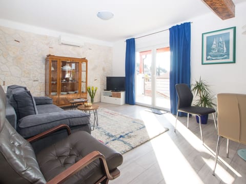 Komfortable Ferienwohnung mit Terrasse und Garten