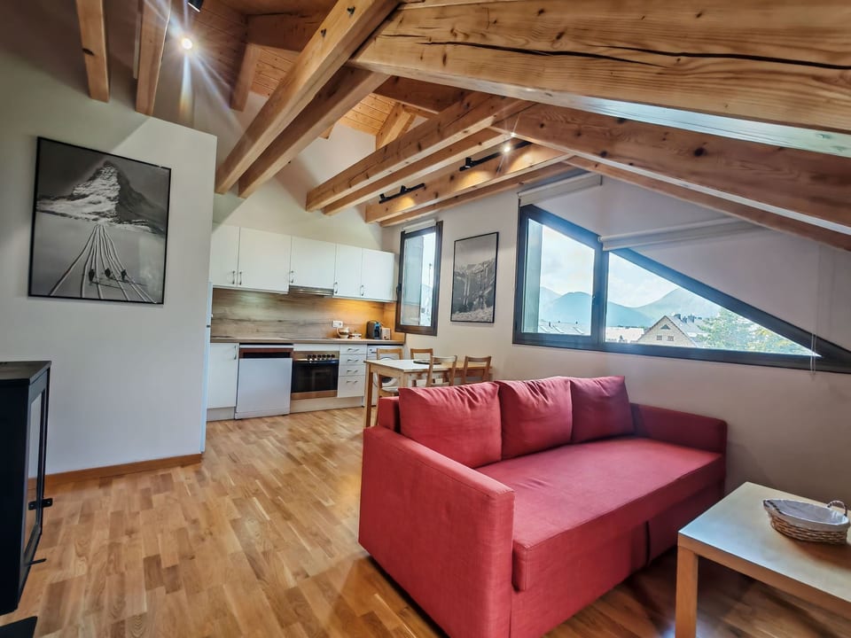 Aüt 3 Dachgeschosswohnung in Vall de Boí - Caldes de Boí