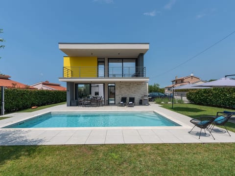 in Dračevac mit Großem Pool