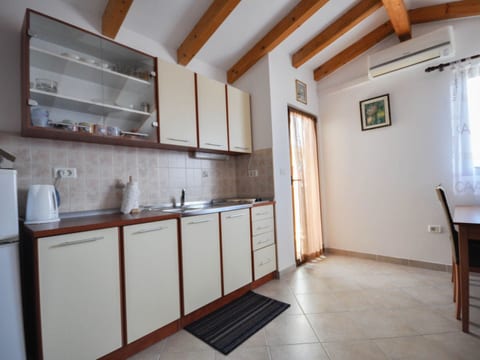 Gemütliche Wohnung in Novigrad mit Grill