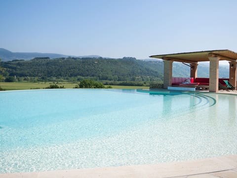 Fonteinfrancia' Anwesen mit Infinity-Pool