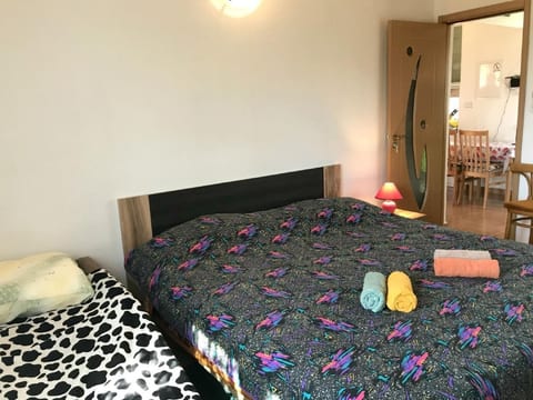 Schöne Wohnung in Babići mit Kleiner Terrasse