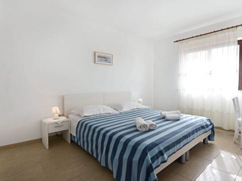 Nettes Appartement in Valica mit Großem Garten