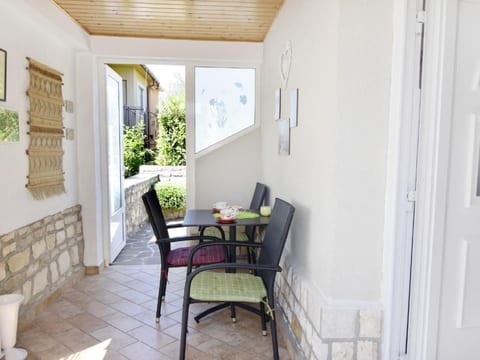 Tolle Wohnung in Umag mit Kleiner Terrasse