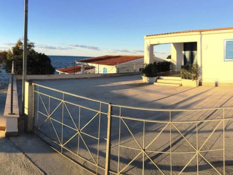 Villa Leucosia Marina Strand Resort