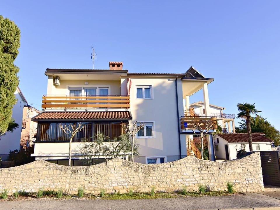 ANA Ž. 2 VELIKI - Umag