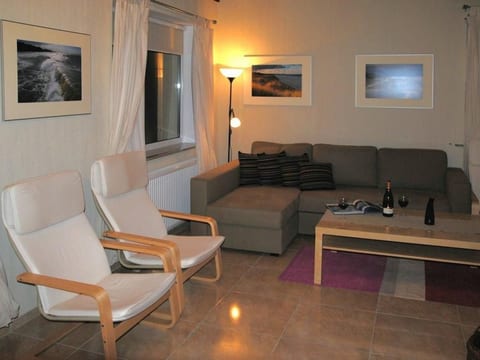 mit Terrasse