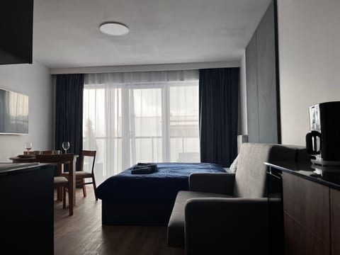 Apartment Sky
