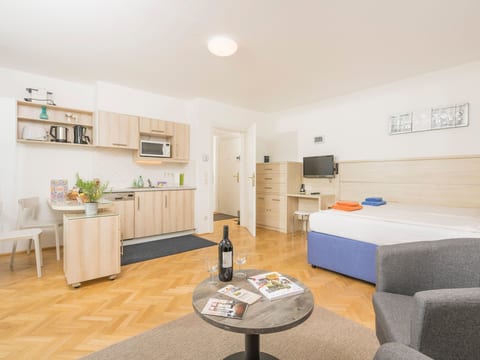 Studioappartement mit Balkon