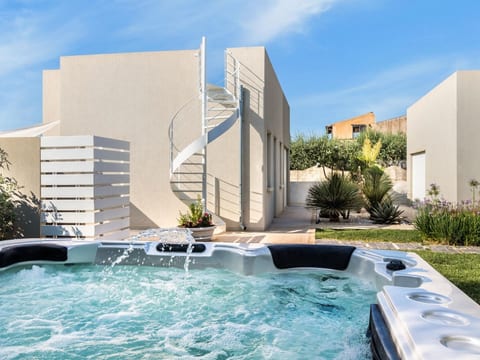 'Villa Paolo' mit Gemeinschaftspool