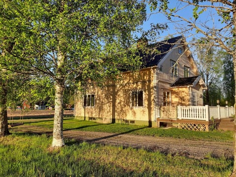 Tolles Ferienhaus in Torsby mit Großem Garten