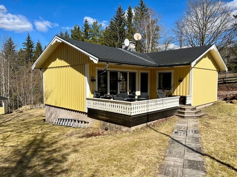 mit Garten, Grill und Terrasse