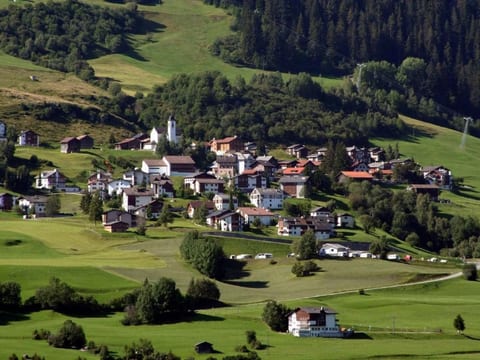 Aparthaus Surselva, direkt an der Skipiste