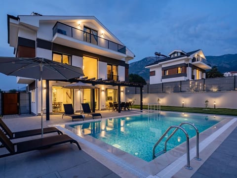 Wunderschöne Villa in Ölüdeniz mit Kinderpool
