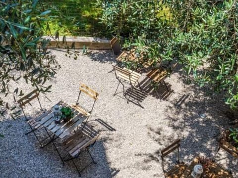'Ca' due Olivi' mit Terrasse