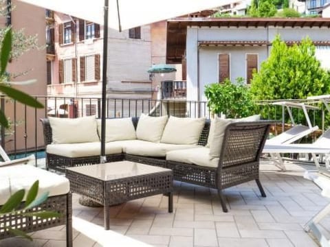 'Ca' due Olivi' mit eigener Terrasse