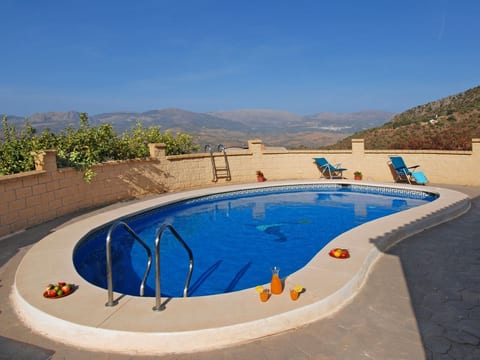 Finca auf einem eingezäunten Grundstück