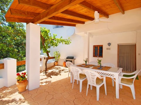 Villa La Zorzalera mit Tauchbecken, Wifi, Klimaanlage