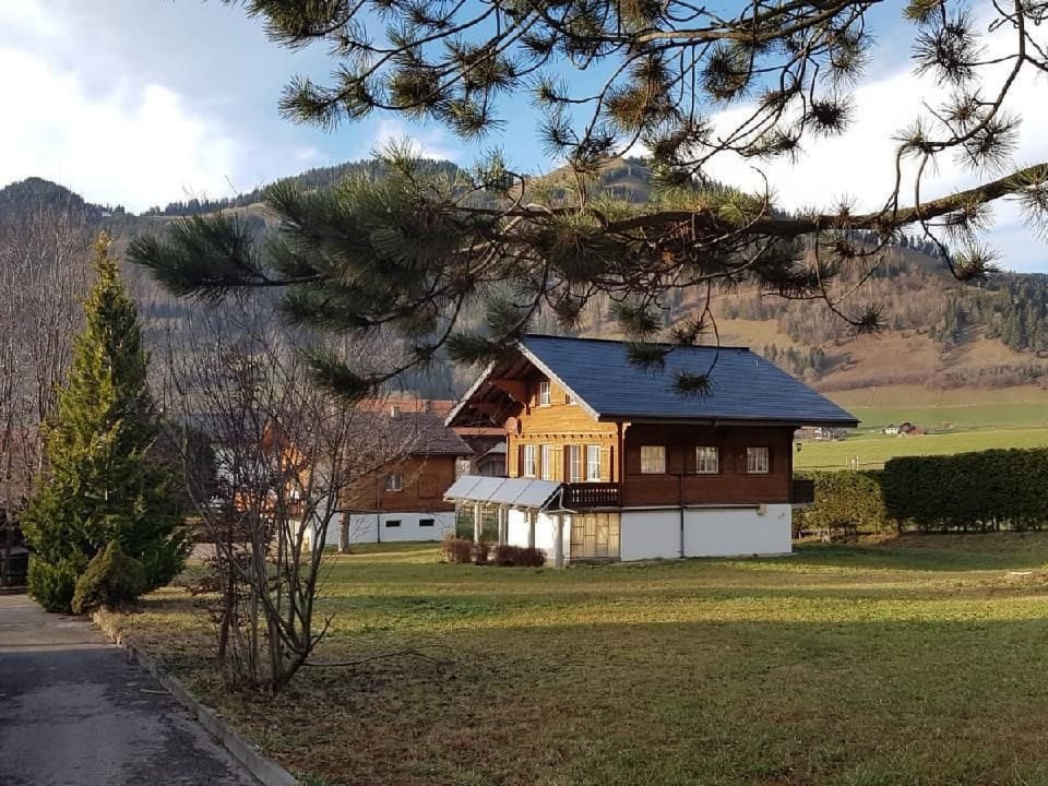 Chalet mit großem Umschwung - Val-de-Charmey