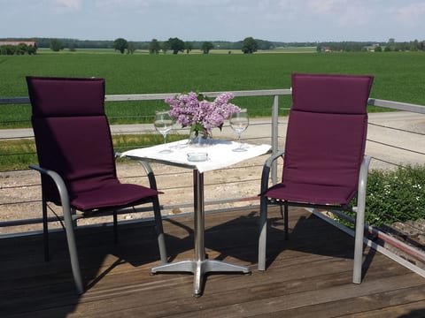 in Volksdorf mit Großer Terrasse